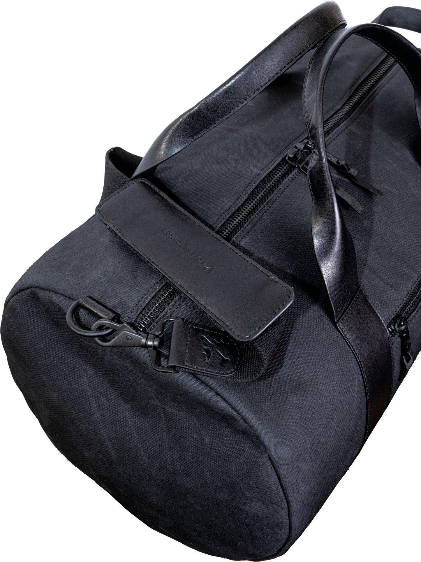 Boarding Pass The Voyager 21" Waxed Canvas Duffel - Black